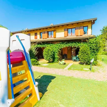 Holiday Homes In 24587 別荘 ビビオーネ